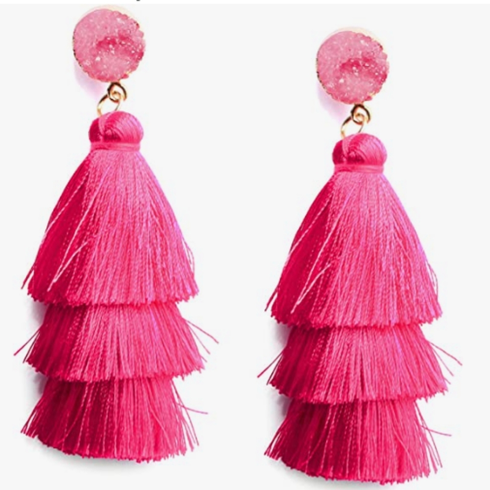 2 HOUR SALE! Pink Fashion Tassel Earrings.💖✨🎉💖✨🎉💖✨🎉💖
